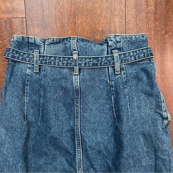 Abercrombie and Fitch High Waisted Paper Bag Mom Jeans with Belt, Size 27/4R - Picture 10 of 12